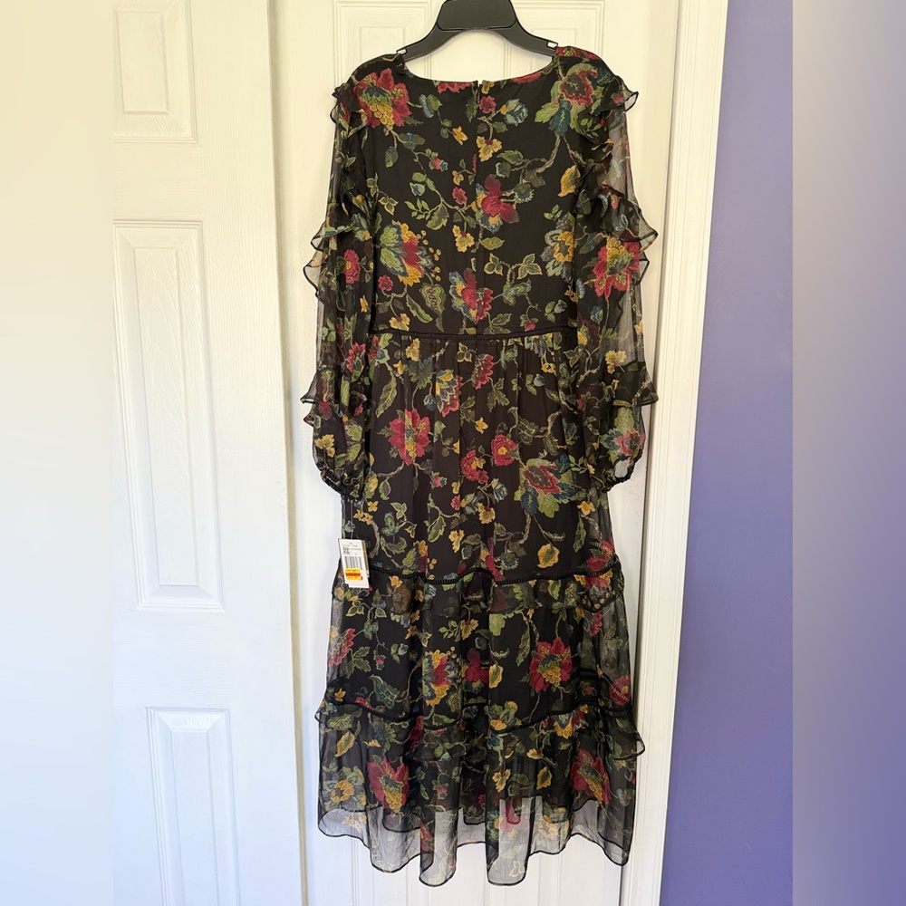 Taylor black floral cocktail dress - Picture 3 of 3